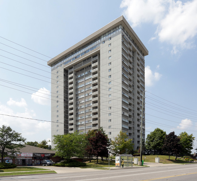 375 King St N in Waterloo, ON - Building Photo - Primary Photo