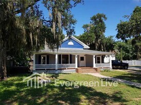 600 S Center St in Eustis, FL - Building Photo