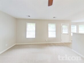 1008 Carriage Trace Cir in Stone Mountain, GA - Building Photo - Building Photo