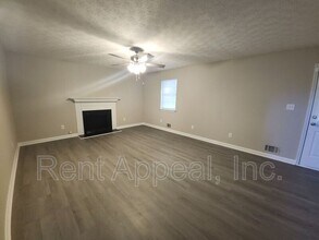 3724 Spring Garden Ln in Stonecrest, GA - Building Photo - Building Photo