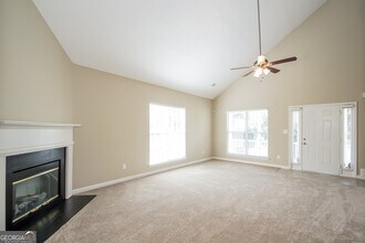 1269 Creekview Cir in Riverdale, GA - Foto de edificio - Building Photo
