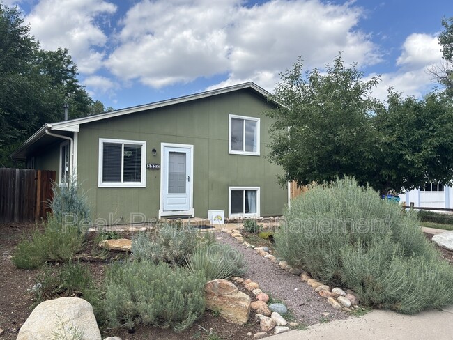 property at 2736 Spoke Ct