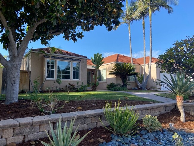 property at 6374 Lake Lomond Dr