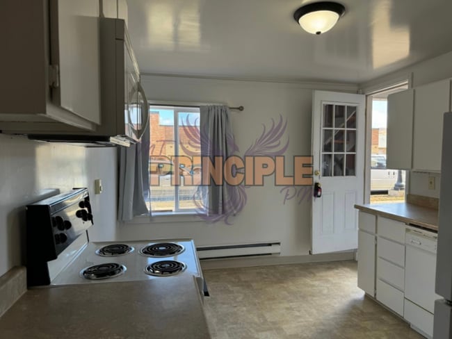 218 E 3rd St in Anaconda, MT - Building Photo - Building Photo