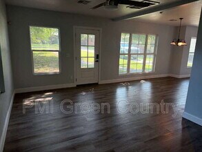 1520 S Columbia Pl in Tulsa, OK - Building Photo - Building Photo