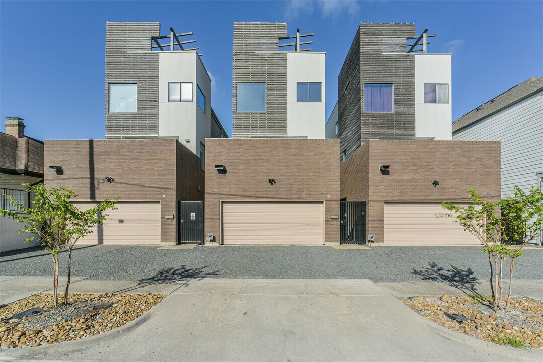 2518 Mason St in Houston, TX - Building Photo