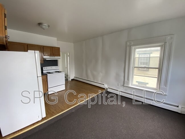 18 Baltimore St in Hanover, PA - Building Photo - Building Photo