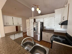 1458 Humuula St in Kailua, HI - Building Photo - Building Photo
