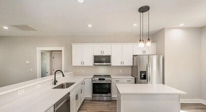 623 Skyland Dr in Mount Pleasant, NC - Building Photo - Building Photo