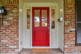10035 Ella Lee Ln in Houston, TX - Foto de edificio - Building Photo