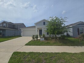 948 Craftsman Rd in Eagle Lake, FL - Building Photo