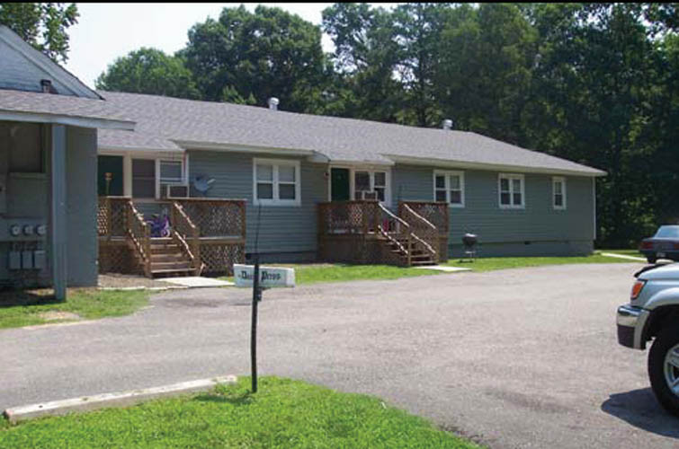 York Landing in Yorktown, VA - Building Photo