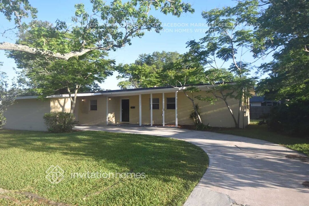 1517 Bentin Dr N in Jacksonville Beach, FL - Building Photo