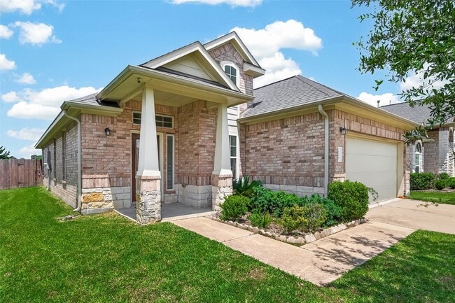 property at 1251 S Maple Dr
