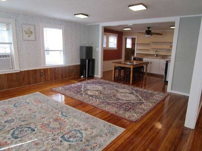 719 Main St in Weymouth, MA - Building Photo - Building Photo
