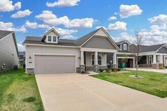 5309 Spyglass Dr in Whitestown, IN - Building Photo - Building Photo
