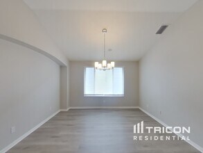 10610 Little Bend Ln in Riverview, FL - Building Photo - Building Photo