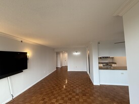 100 Old Palisade Rd in Fort Lee, NJ - Building Photo