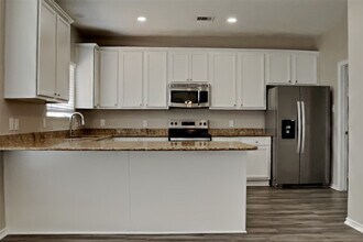3502 Avalon Spring Ln in Spring, TX - Building Photo - Building Photo