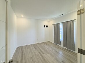 1374 Saguaro Wy in Greenwood, IN - Building Photo - Building Photo