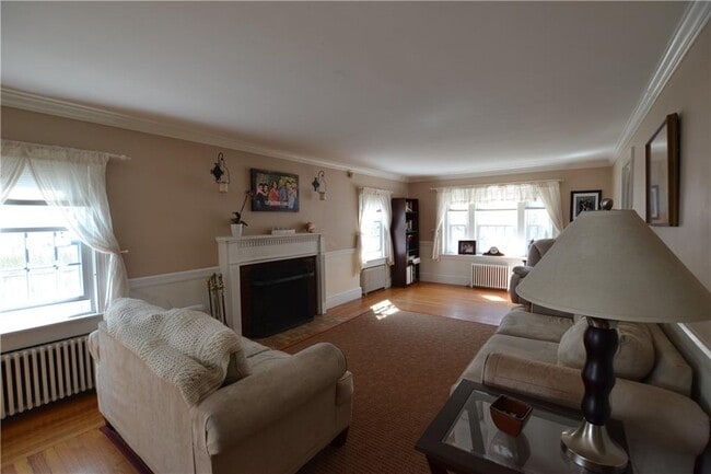 42 Alexander McGregor Rd in Pawtucket, RI - Building Photo - Building Photo