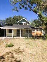 4950 Beach Ave in Clearlake, CA - Building Photo