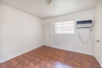 940-990 W 29th St - Fortune at Hialeah in Hialeah, FL - Foto de edificio - Interior Photo