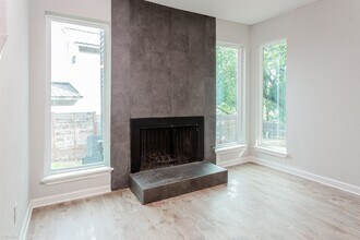 1904 Woodland Ave in Austin, TX - Building Photo - Building Photo