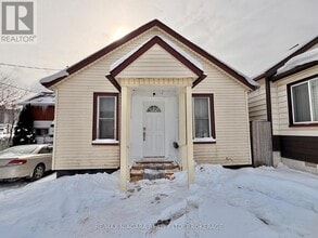 4850 Huron St in Niagara Falls, ON - Building Photo - Building Photo