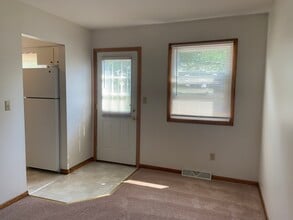 4158 Woodbine Ter in Erie, PA - Building Photo - Building Photo