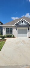 347 E Coralburst Lp in Montgomery, TX - Building Photo - Building Photo