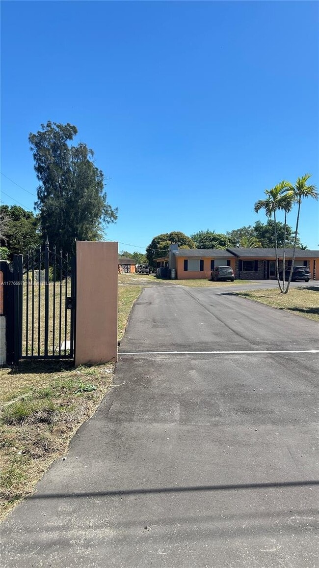29345 SW 202nd Ave in Homestead, FL - Building Photo - Building Photo