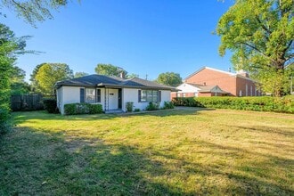 1507 Mount Moriah Rd in Memphis, TN - Foto de edificio - Building Photo