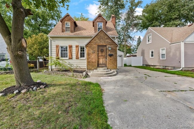 1674 Eaton Rd in Berkley, MI - Building Photo - Building Photo