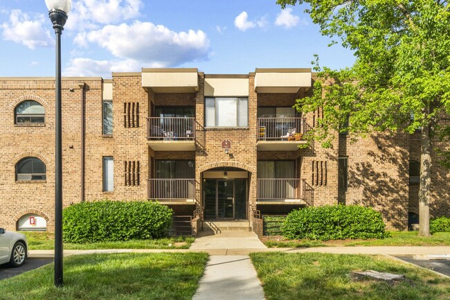property at 9 Silverwood Cir
