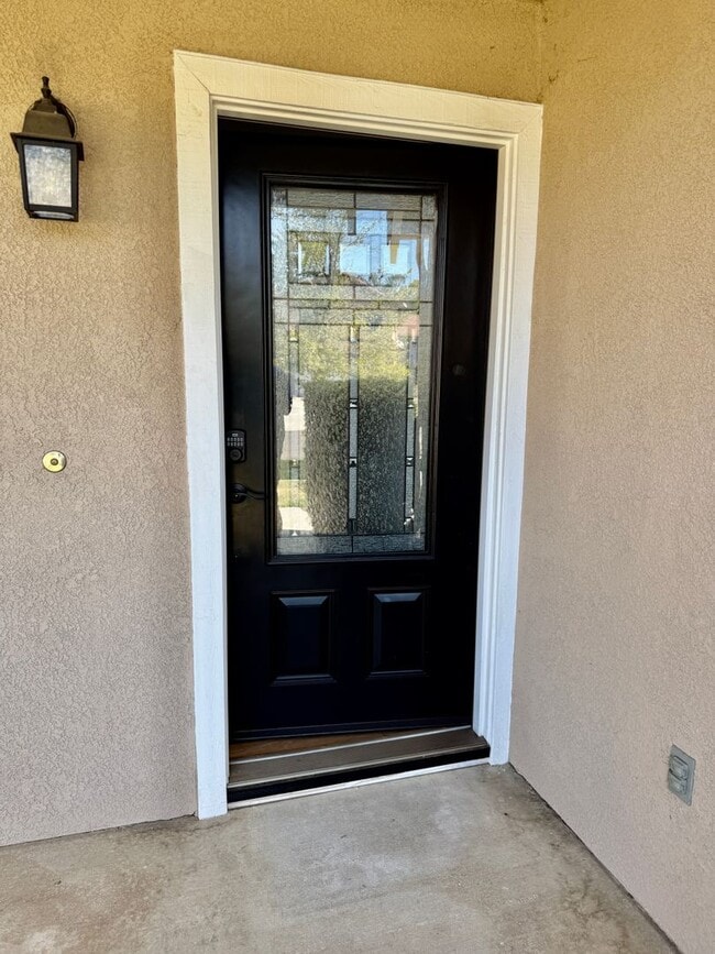 2345 Talbot Cir in Corona, CA - Building Photo - Building Photo