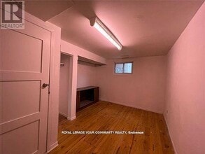 15 Bison Dr in Toronto, ON - Building Photo - Building Photo