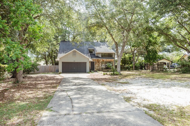 property at 118 Kipling Dr