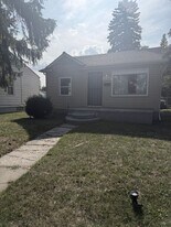 5150 Outer Dr E in Detroit, MI - Building Photo