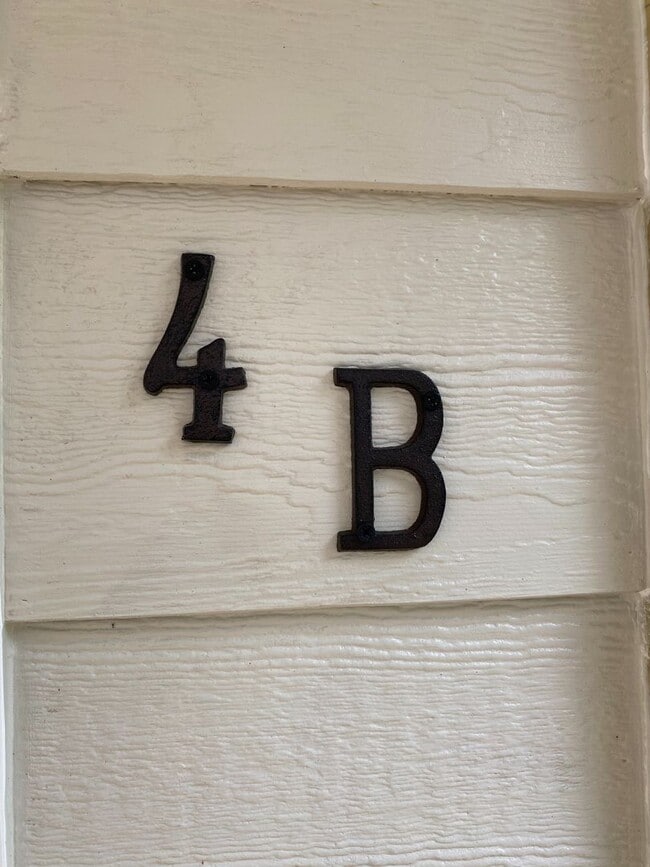 property at 4 Poplar St