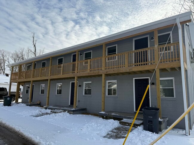 property at 402 Gunn St