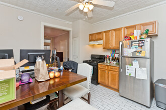 1421 W Fletcher St in Chicago, IL - Building Photo - Building Photo