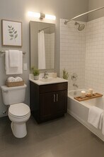 1471 N Milwaukee Ave-Unit -2R in Chicago, IL - Foto de edificio - Building Photo