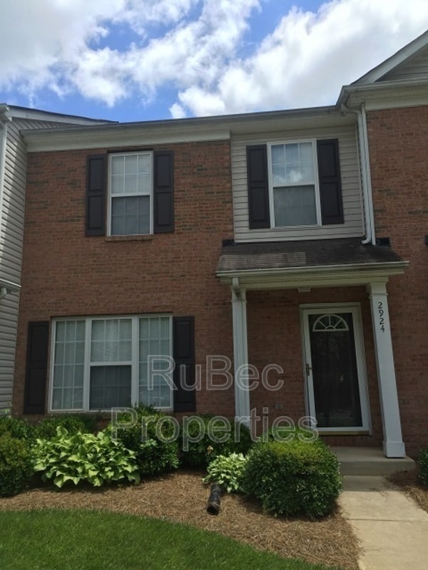 2924 Little Stream Ct