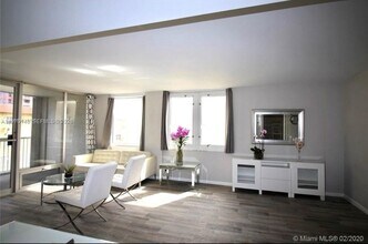 2200 NE 33rd Ave in Fort Lauderdale, FL - Building Photo - Building Photo