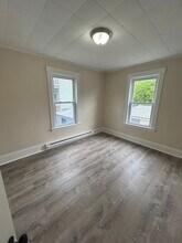 364 Hamilton St in Southbridge, MA - Building Photo - Building Photo