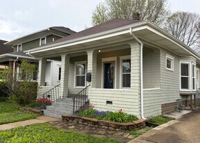 536 W 4th St in Mishawaka, IN - Building Photo