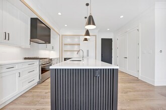 4920 N Lincoln Ave in Chicago, IL - Building Photo - Building Photo