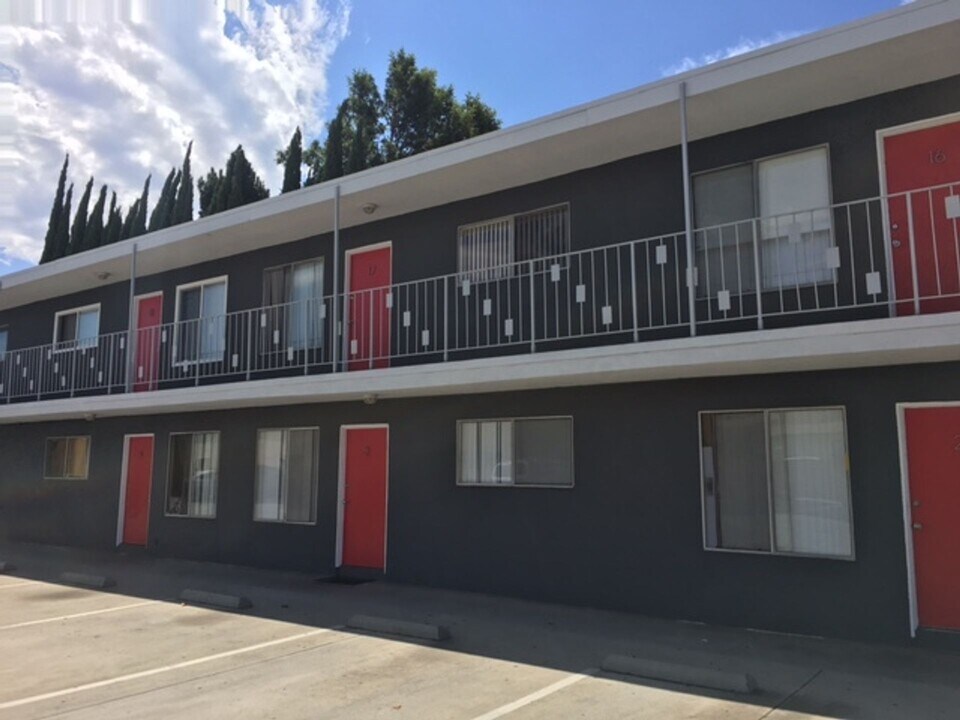 12648 Paddison Avenue in Norwalk, CA - Foto de edificio