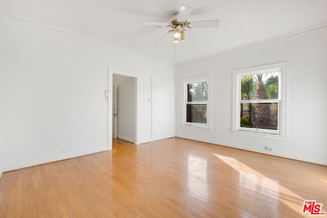 5121 1/2 Eagle Rock Blvd in Los Angeles, CA - Building Photo - Building Photo